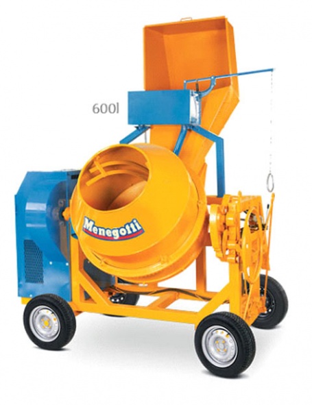 locacao-betoneira-600-litros-01